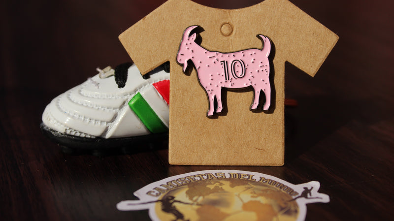 Box Coleccionable LEYENDA MESSI – Incluye Camiseta, Muñeco, Pin Exclusivo, Stickers y una sorpresa.