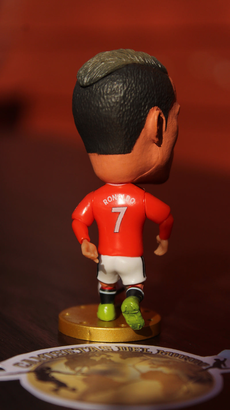 Box Coleccionable LEYENDA CR7 – Incluye Camiseta, Muñeco, Pin Exclusivos, Stickers y una sorpresa.